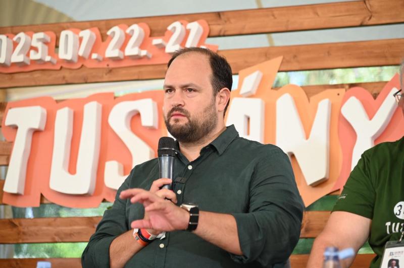 Nacsa Lőrinc hangsúlyozta, hogy a szabadegyetem keretein belül születő eszméknek és ötleteknek nem csupán elméleti szinten kell megmaradniuk, hanem aktív nemzetpolitikai cselekvésekké kell átalakulniuk. Az itt kialakuló gondolatoknak valós hatást kell gya