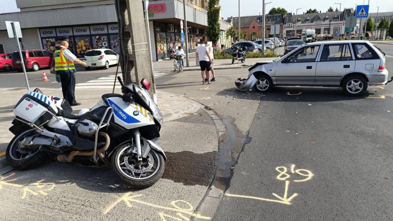 Motoros rendőr baleset áldozata lett Kiskunmajsán – képek a helyszínről.