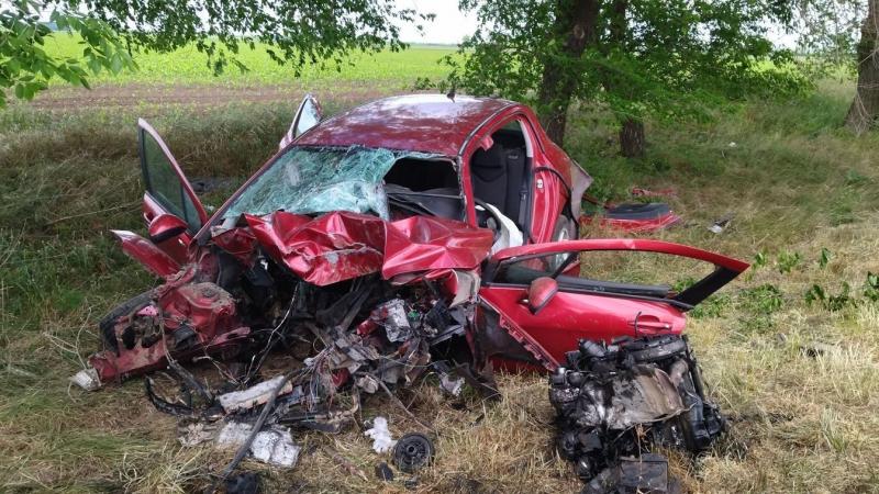 Békés városát megrázó tragikus balesetek sorozata történt, melyek közül az egyik különösen fájdalmassá vált: egy mindössze 19 éves fiatal életét vesztette.