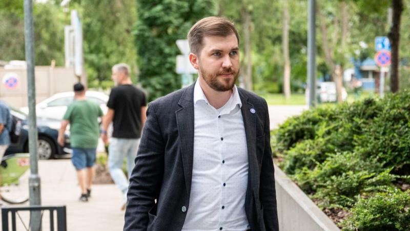 Gelencsér: A parlament kommunista szellemű házelnöke súlyos csapást kap | 24.hu