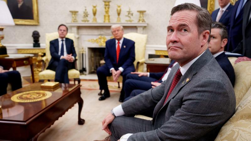 Úgy tűnik, hogy Mike Waltz pályafutása a Fehér Házban véget ér: Donald Trump egyik kulcsfigurája búcsút int a hivatalának.