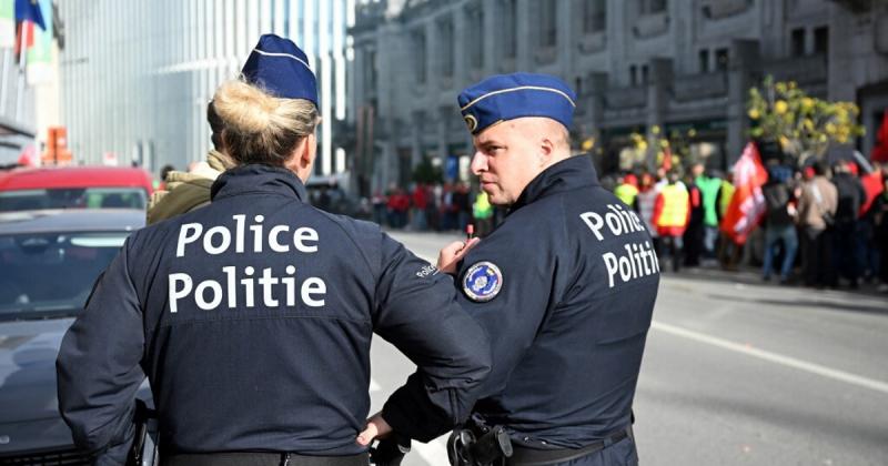 Feltárult, hol fonódik össze a műkörömkészítés ipara és az embercsempészet Belgiumban.