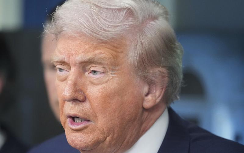 Trump bejelenti, hogy Washington rendőrségének irányítását szövetségi felügyelet alá helyezi, és a főváros biztonságának növelése érdekében a Nemzeti Gárda egységeit vezényli a területre.