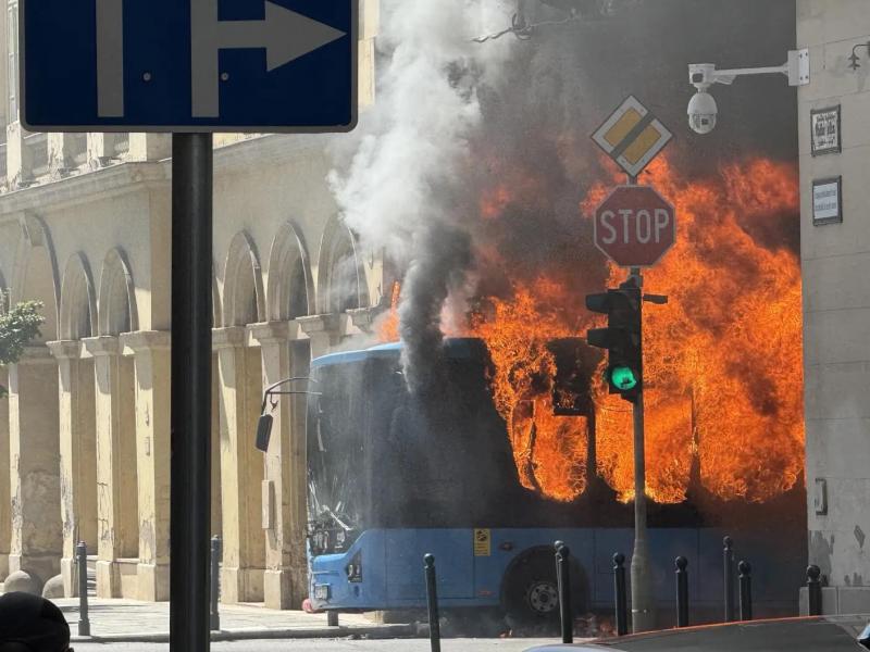 A BKV minden buszát alaposan ellenőrzi az elmúlt napokban történt tűzesetek fényében.