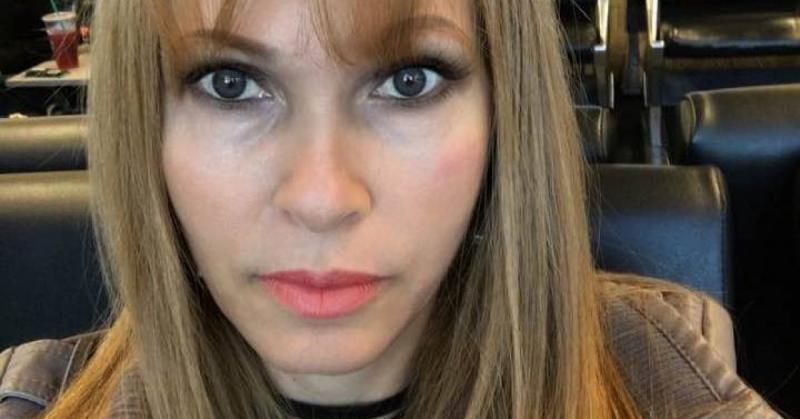 Az életét gyökeresen megváltoztatta a fenékplasztika, amely miatt most már képtelen járni és beszélni. A nő története figyelemfelkeltő és elgondolkodtató - nézd meg a fotókat!