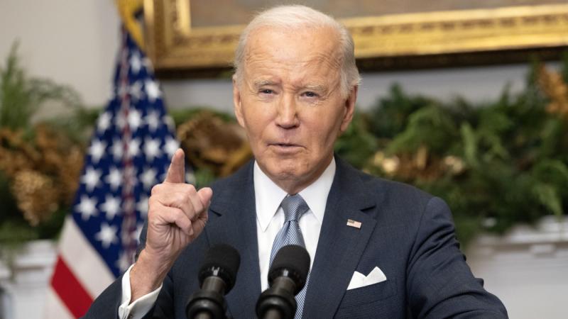 Joe Biden, az Egyesült Államok korábbi elnöke, sugárkezelésen vesz részt.